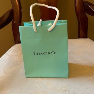 Authentic small Tiffany & Co. shopping bag in EUC, 6 x 5”, great for display